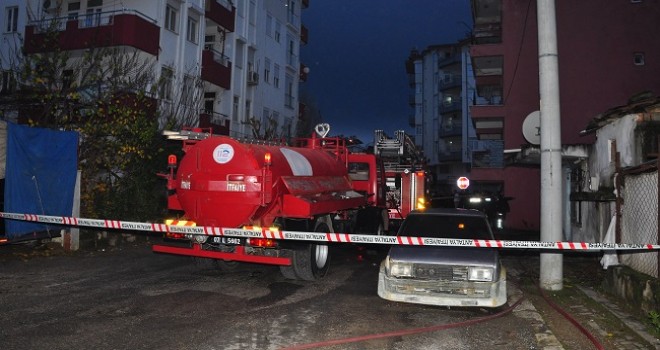 Antalya'da bir evde çıkan yangın söndürüldü