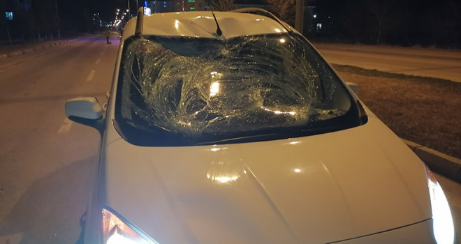 Ereğli'de kamyonetin çarptığı yaya ağır yaralandı