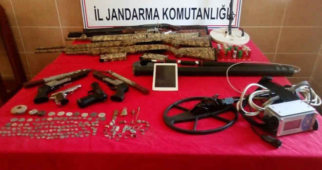 Kaçak Kazı Yapan 14 Kişi Yakalandı