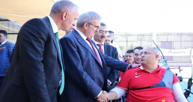 Gençlik ve Spor Bakan Yardımcısı Ersöz'den paralimpik okçulara ziyaret
