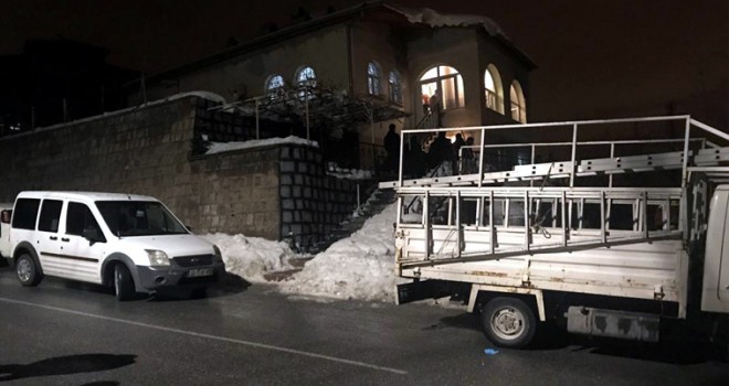 Yalnız yaşayan kadın evinde ölü bulundu