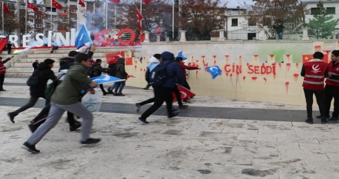 Çin'in Doğu Türkistan politikaları Sivas'ta protesto edildi