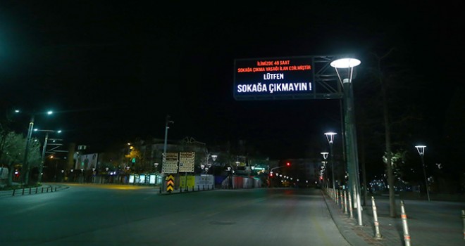 Sokağa çıkma yasağının ardından sokaklar boşaldı