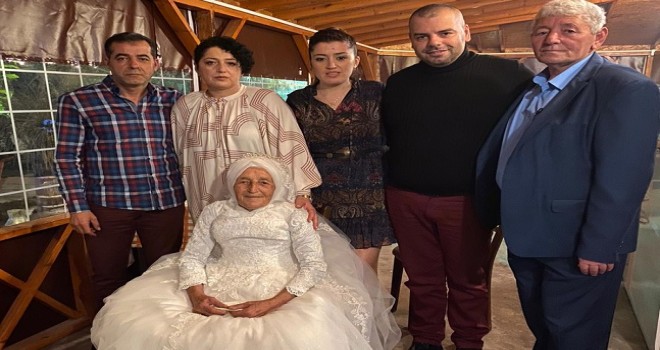 Döndü ninenin gelinlik hayali 85 yaşında gerçeğe dönüştü