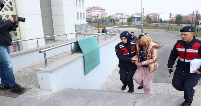 Karaman'da bağ evlerinden hırsızlık yaptıkları iddiasıyla 4 kişi yakalandı