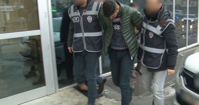 Öğrencilerin okul harçlıklarını gasbettiği ileri sürülen zanlı tutuklandı