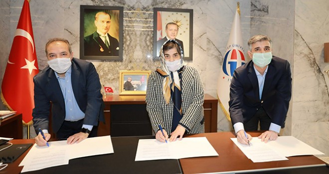 Yüksel Hanım’dan alkışlık bağış