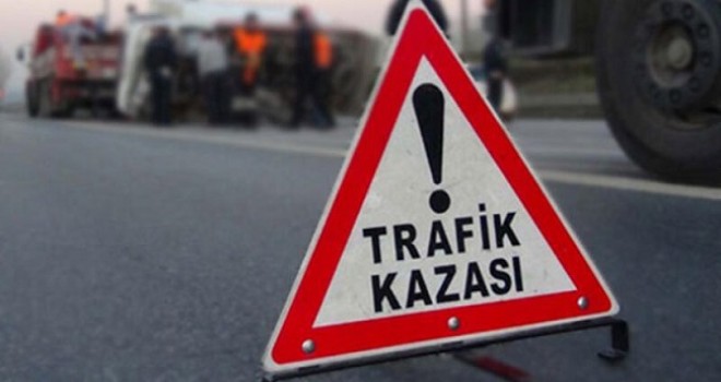 Karapınar'da iki otomobil çarpıştı: 3 yaralı