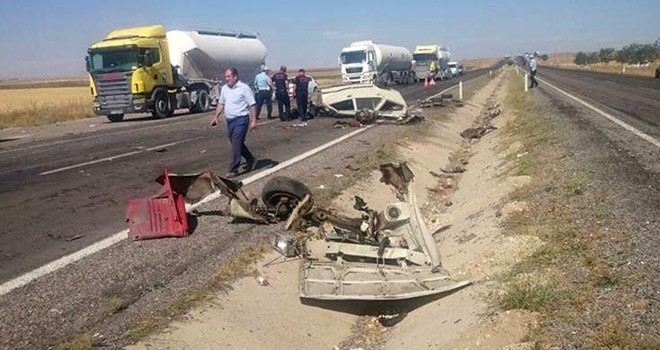 Araç Paramparça Oldu