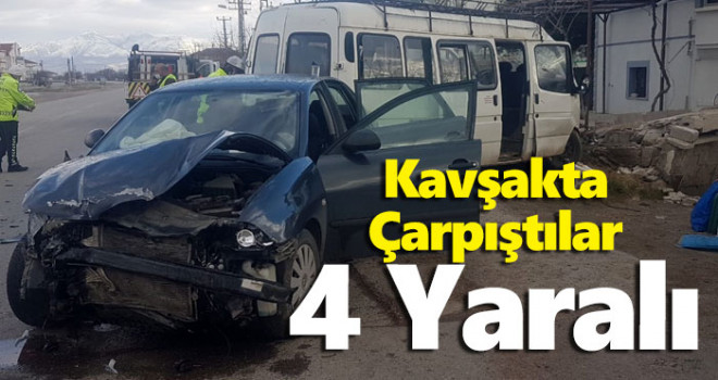 Kavşakta Çarpıştılar! 4 Yaralı