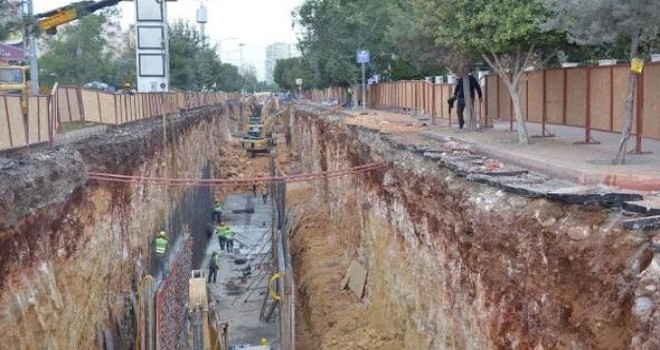 Antalya'da yağmur suyu alt yapısına 19 milyon liralık yatırım