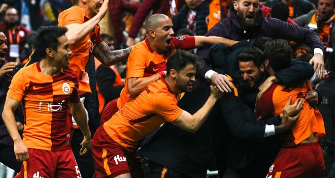 Galatasaray Son Dakikalarda Güldü