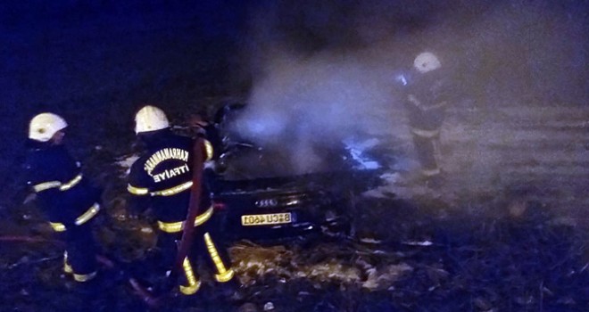 Yanan otomobilden sağ çıktılar