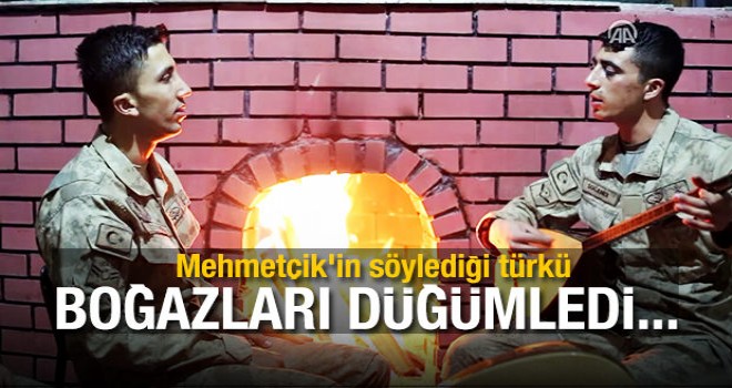 Mehmetçik'in Söylediği Türkü Boğazları Düğümledi