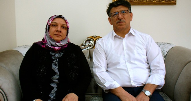 Öz Yurdunda Garipsin, Öz Vatanında Parya