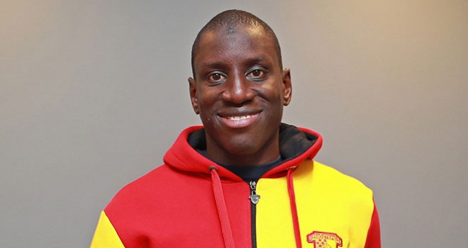 Demba Ba Resmen Göztepe’de