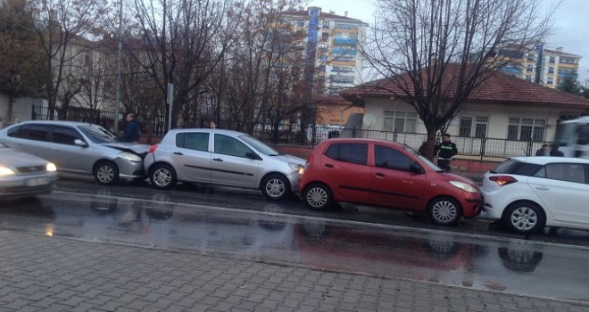 Karaman'da zincirleme kaza