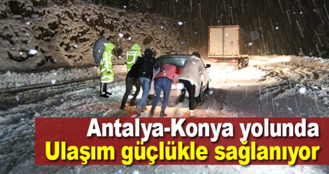 Antalya-Konya kara yolunda ulaşım kar yağışı nedeniyle güçlükle sağlanıyor
